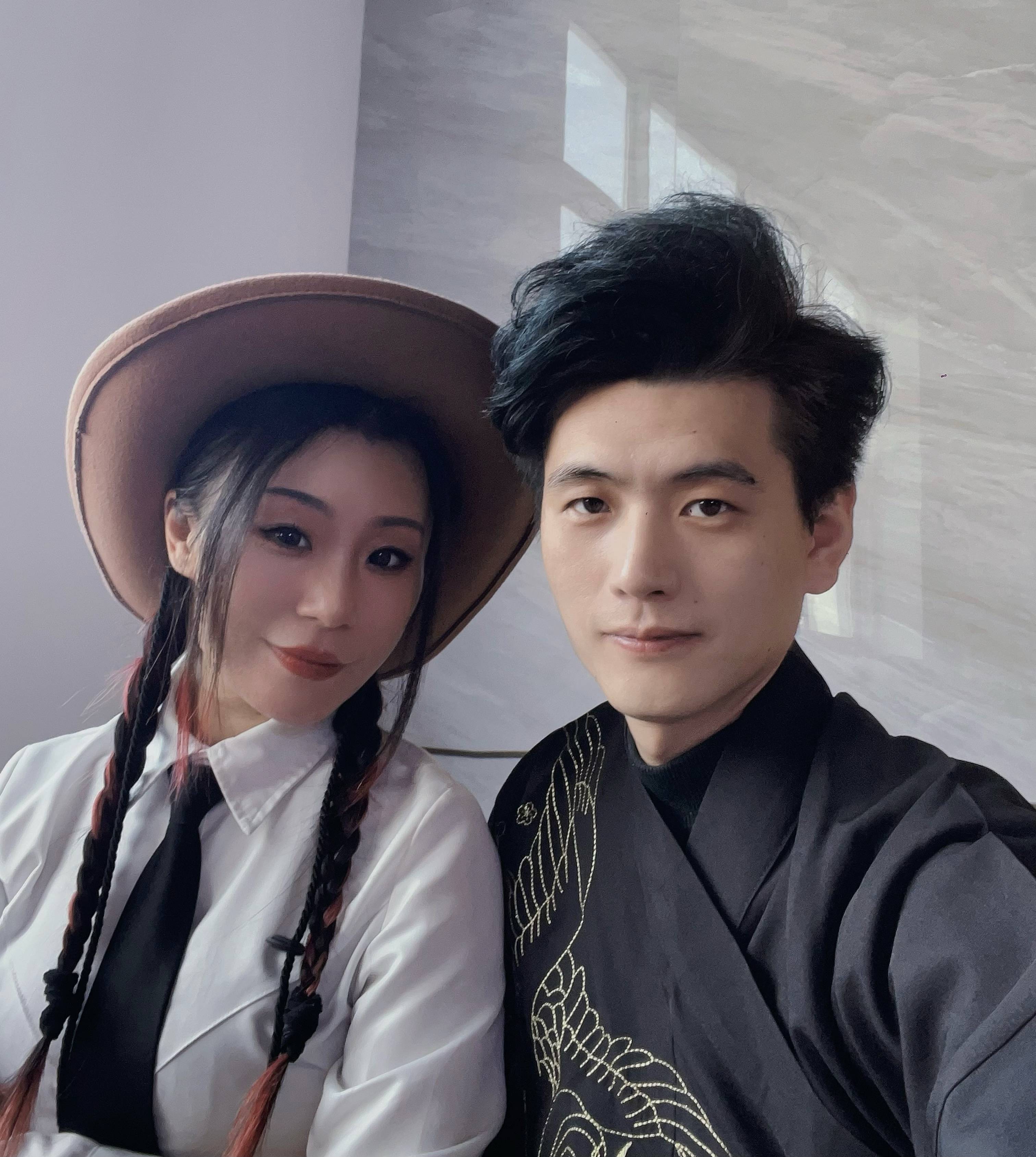 歌手高娟携魔术师老公同台演绎跨次元浪漫开元棋牌app歌声与魔法的双向奔赴！(图4)